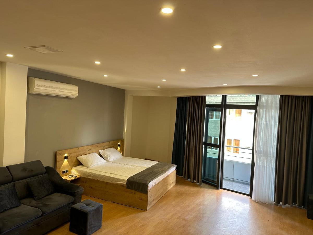 Friendly Hotel Jereván Kültér fotó