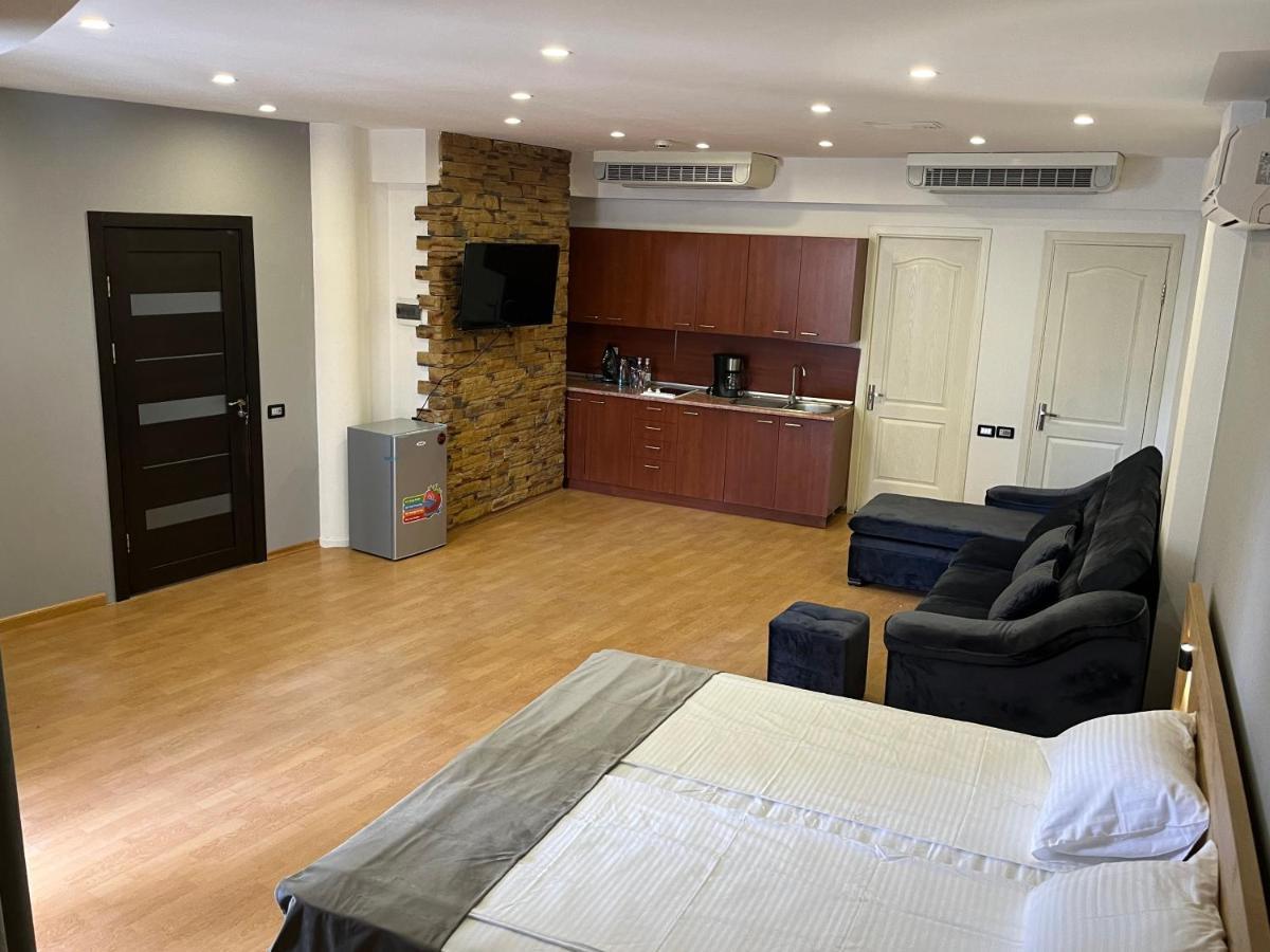 Friendly Hotel Jereván Kültér fotó