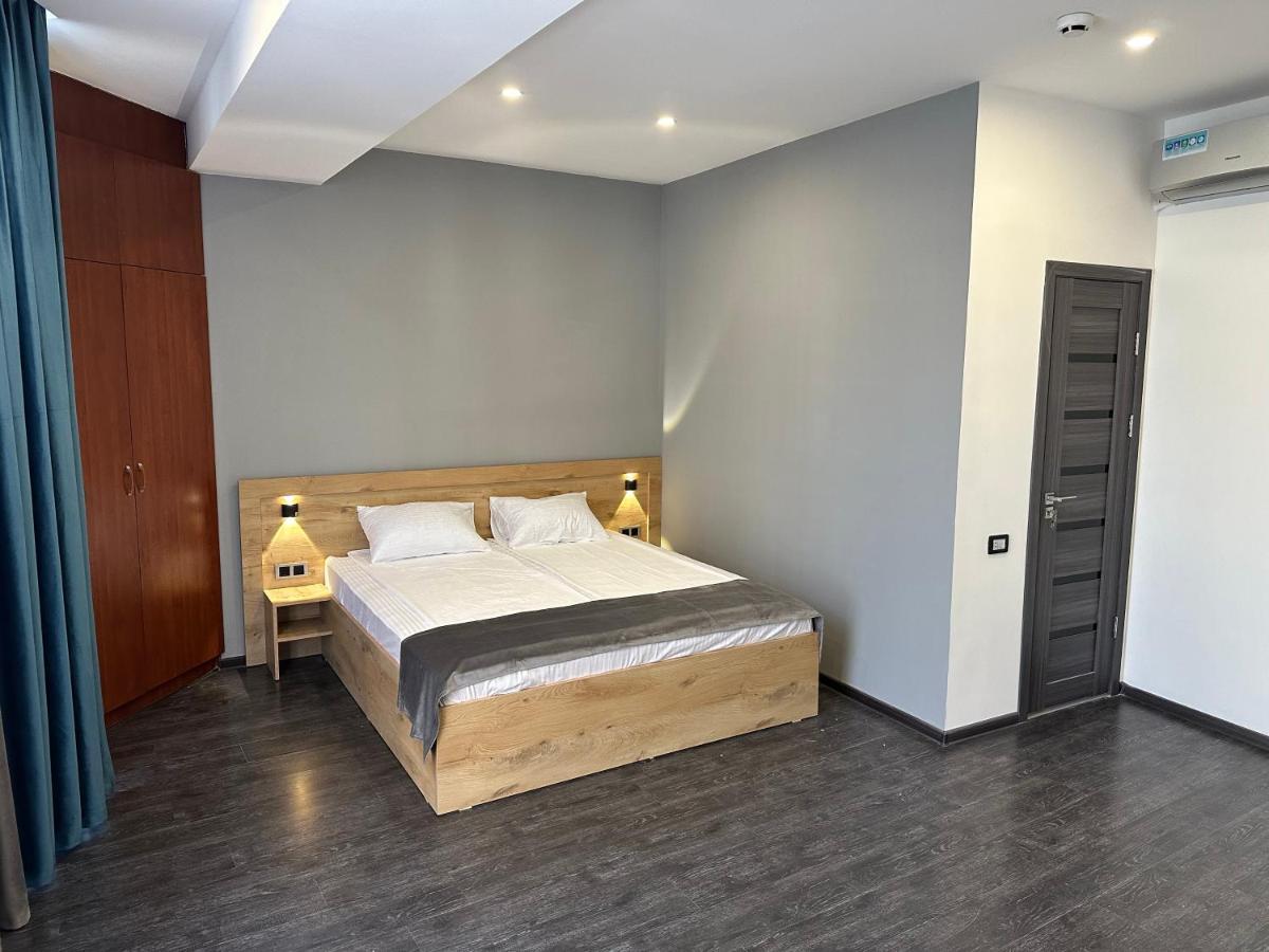 Friendly Hotel Jereván Kültér fotó